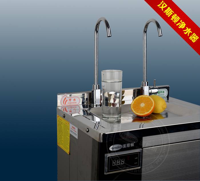  一個好的加盟商，一定懂得分析當?shù)貎羲魇袌鲂星? ></span> 
    			<span id=