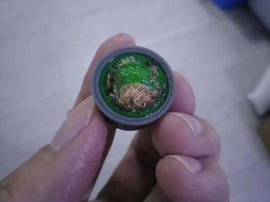 嚇人！北京海淀某小區(qū)自來水中出現(xiàn)活蟲，什么